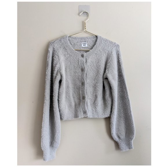 Aritzia Carmen Cardigan Opal Grey - Picture 3 of 9